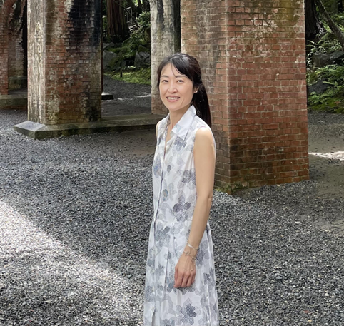 陳琦媛教授的個人照片 (Professor Chi-Yuan Chen's Personal Photo)