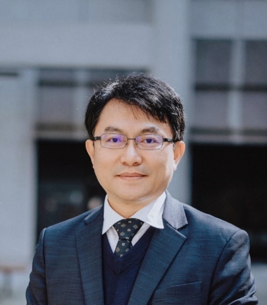黃聰龍教授的個人照片 (Professor Tsong-Long Hwang's Personal Photo)